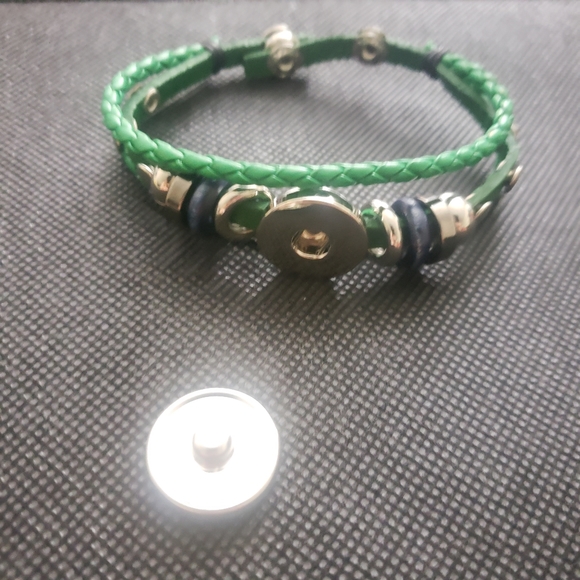 2 pc Green yellow happy religious bracelet s… - Picture 5 of 9